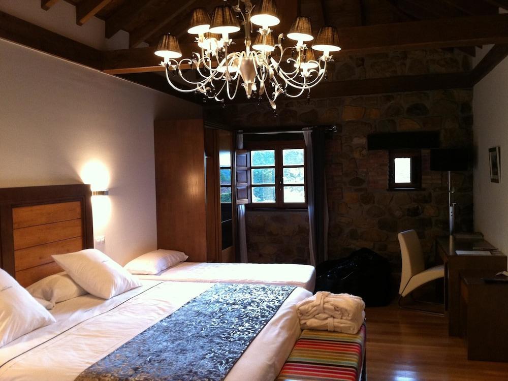 Akla Hotel Suites Valles Pasiegos Saro Экстерьер фото